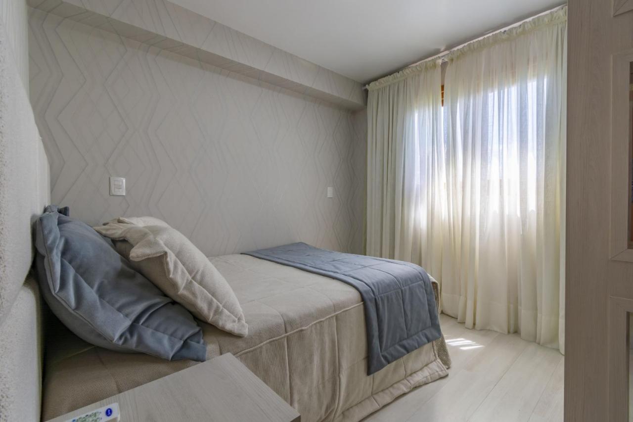 Rosa Edificio Solar Da Encosta Lejlighed Gramado Eksteriør billede